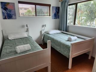 Pleasant View Apartment - Ocean View - 7