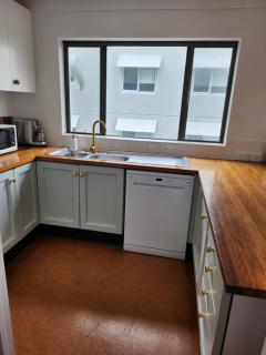 Pleasant View Apartment - Ocean View - 3