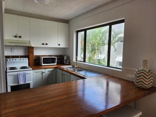 Pleasant View Apartment - Ocean View - 4