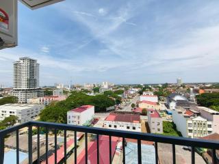 ARJ Residensi 19 at Sri Cemerlang 3BR, Wifi, Netflix - 7