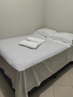 Quarto com ótima localização em casa familiar - 7