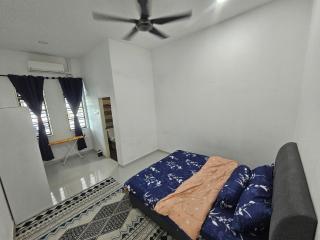 ARJ Chekok Semi-D 3BR 6 Pax Wi-fi Netflix - 7