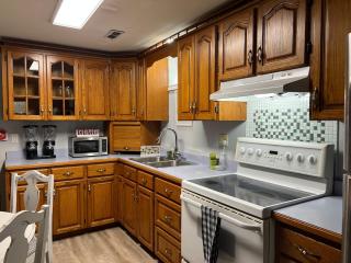 Deluxe Country Escape-Entire Basement Unit - 3