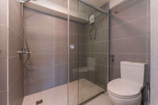 Airport Haven II Modern 1BR Condo Near Airport - 3