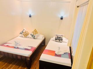 PamAnilao and Padoy's Dive Camp - Cidade de Batangas - 2