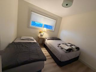 Vancouver Downtown Apartment - Walk to SkyTrain & BC Place, Free Parking - 9