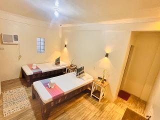 PamAnilao and Padoy's Dive Camp - Cidade de Batangas - 5