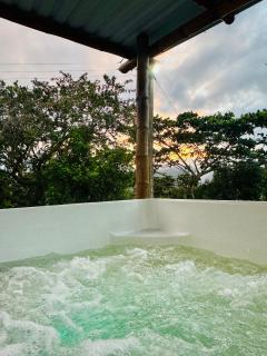Cabaña flores en la colina - jacuzzi - 2