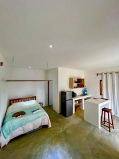 Kategha Beach Guesthouse - 9