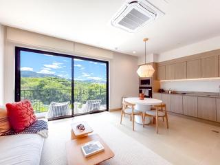 Kamin Casa, Ocean Views & Beach Club - 2