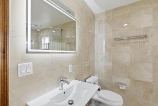 3BR Miami Home - Pool - 5M to Airport - 7