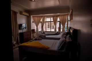 Spacious Apartment in Dar es Salaam with City, Ocean, and Pool Views - 4