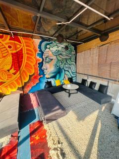 La Casa Bonita - Boutique HomeStay - 3