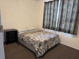 Mount Budget Accommodation - 8