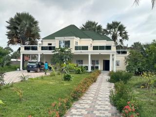 Sanyang Villa - Nature & Coast - 0