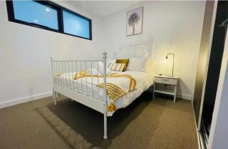 Box Hill Apartment close to central - 5