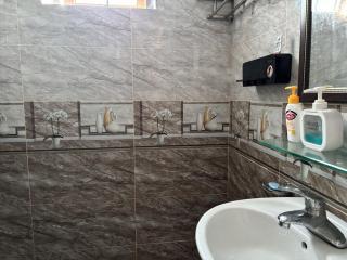 2 Bedrooms with Ocean Views, 1 min walk to My Khe Beach - 2