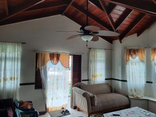 Traditional Cottage Charm - 4