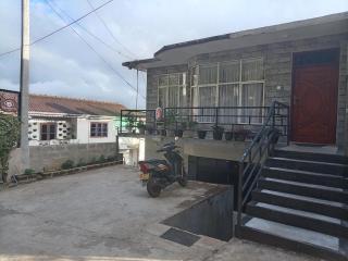 Cloudberry Inn Vibe - 7