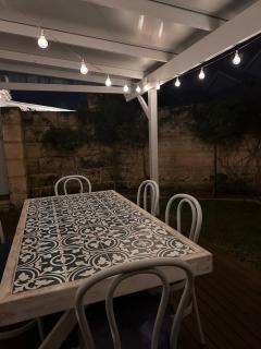 Entire Cottage in heart of East Victoria Park - 4