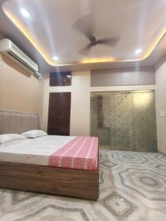 Manu Home Stay - 1