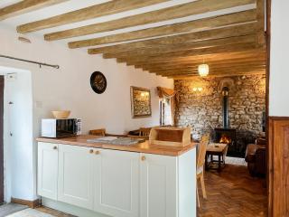 Honeysuckle Cottage - 27880 - 3