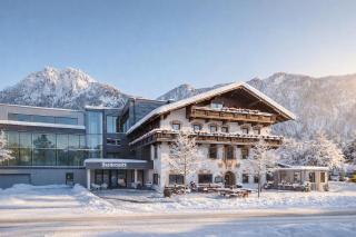 Hotel Wirtshaus Sattlerwirt - 0