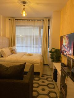 Golden Nest Stays - 1