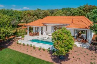 Mon Perin - Luxury Beachfront Villas - 9