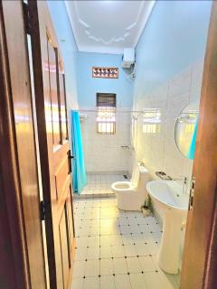 Gibson motel mbarara - 9