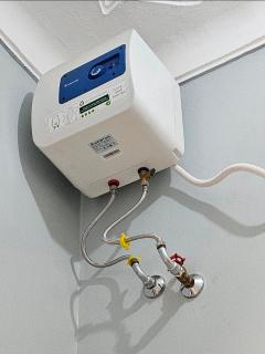 Gibson motel mbarara - 7