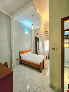 Gibson motel mbarara - 5