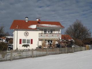 Gästehaus Reisacher - Ferienwohnung mit Frühstück - Peiting - 6