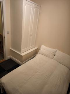 3 bedroom in Historic Cobh - 8