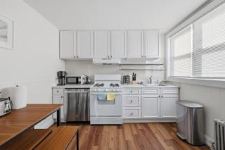 Cozy&Spacious 6Br home in Newton - 7