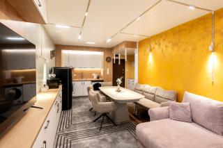 Bansko Getaway- Ski & Summer Activities , sleep 6 - 3