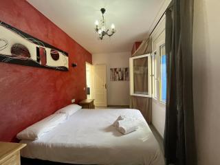 Casa con barbacoa , PISCINA, 4 HABITACIONES a 5 minutos del centro y el MAR en coche - 5