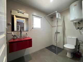 Casa con barbacoa , PISCINA, 4 HABITACIONES a 5 minutos del centro y el MAR en coche - 4