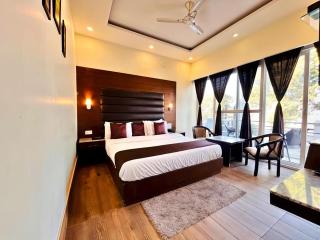 Hotel The JS Mountain View With Garden & Open Terrace - 3