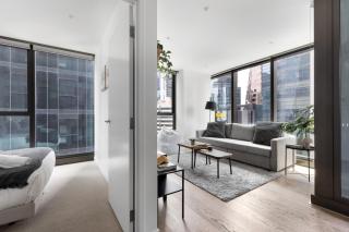 CBD stay near Melbourne Central - Free Parking - 3