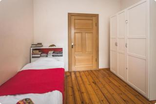 Nice Classical Studio apartment on Alberta St FREE locked parkings - 4