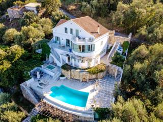 Eagle's Rest Villa - 0