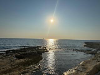Sliema Seafront Balcony Suites - 6