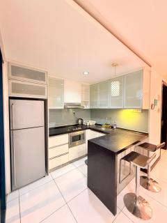 CozyHome Suites @ Casa Residency - 5