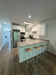 Lighthouse Manor Modern 1 Bedroom Townhome near Macabuca - 5