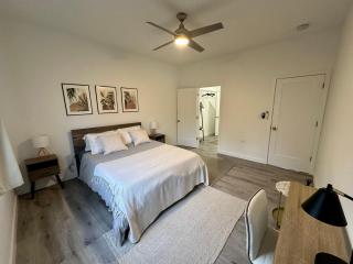 Lighthouse Manor Modern 1 Bedroom Townhome near Macabuca - 1