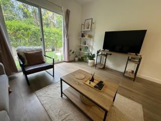 Lighthouse Manor Modern 1 Bedroom Townhome near Macabuca - 8