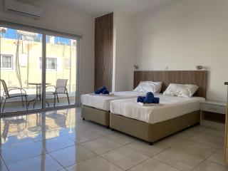 Midtown Napa Apartments - 2