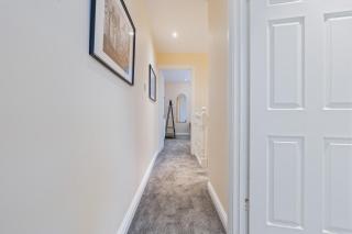 #97 Grade 2 historic Housekeeper's Cottage NEC - 6