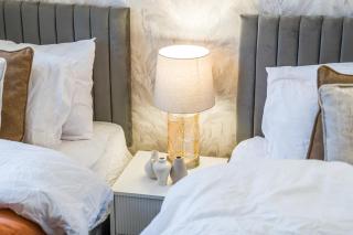 #97 Grade 2 historic Housekeeper's Cottage NEC - 2